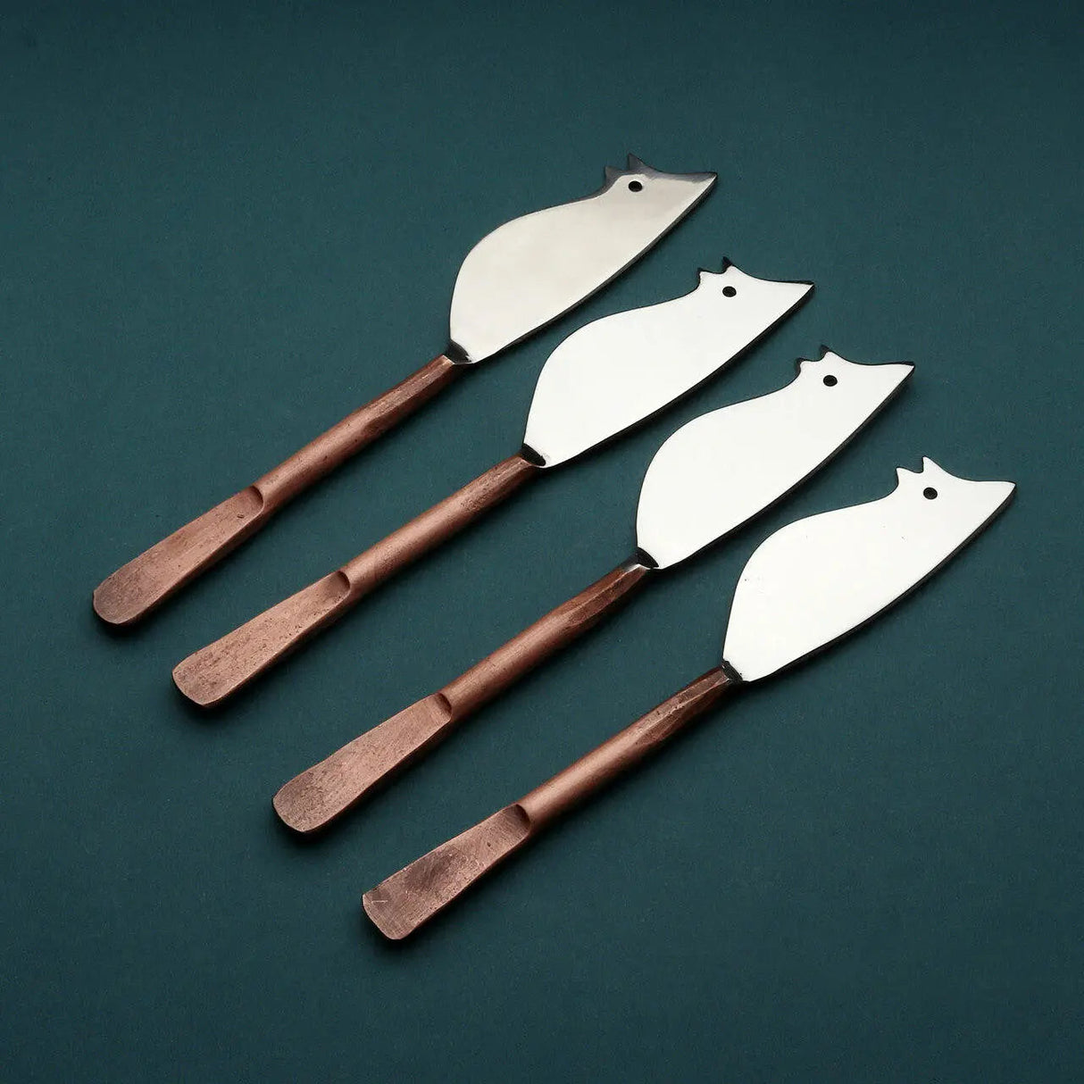 Celia Ratoncito Cheese Spreader/Knife 4 Pc. Set-Parc Decor