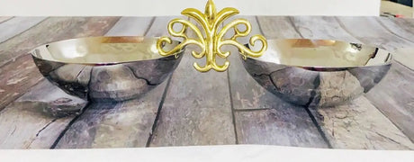 Hammered 2 Bowls with Leaf-Parc Decor