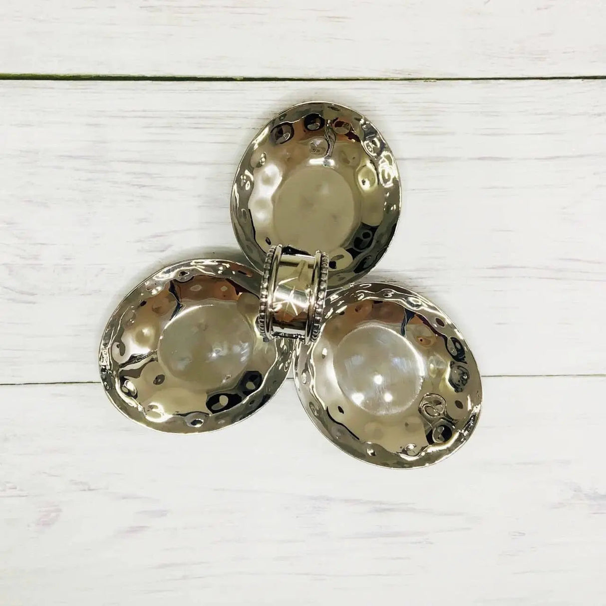 Hammered Willow Nut Bowl-Parc Decor