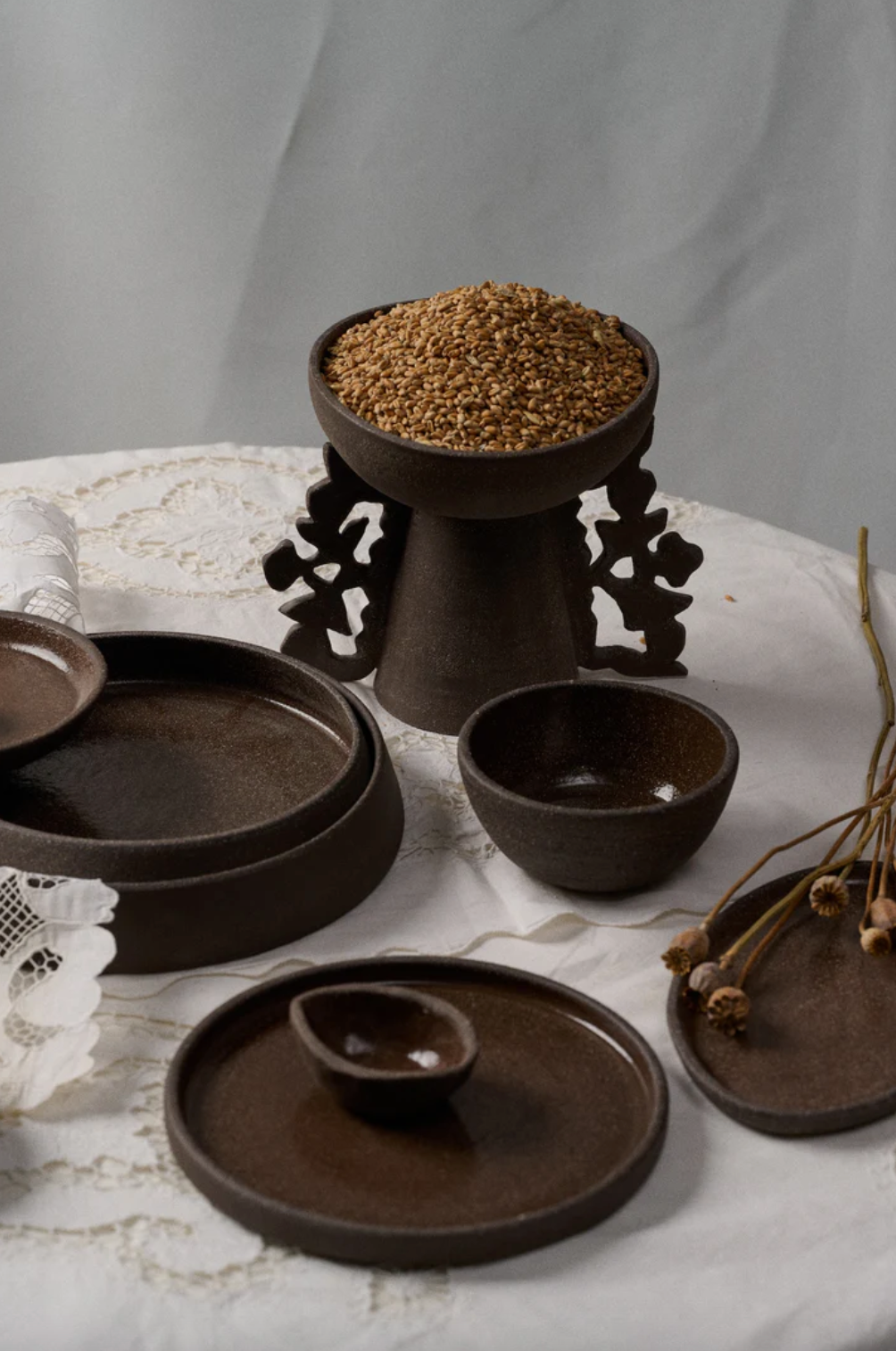 Handmade Oval Stoneware Serving Platter "Pumpernikel"-Parc Decor