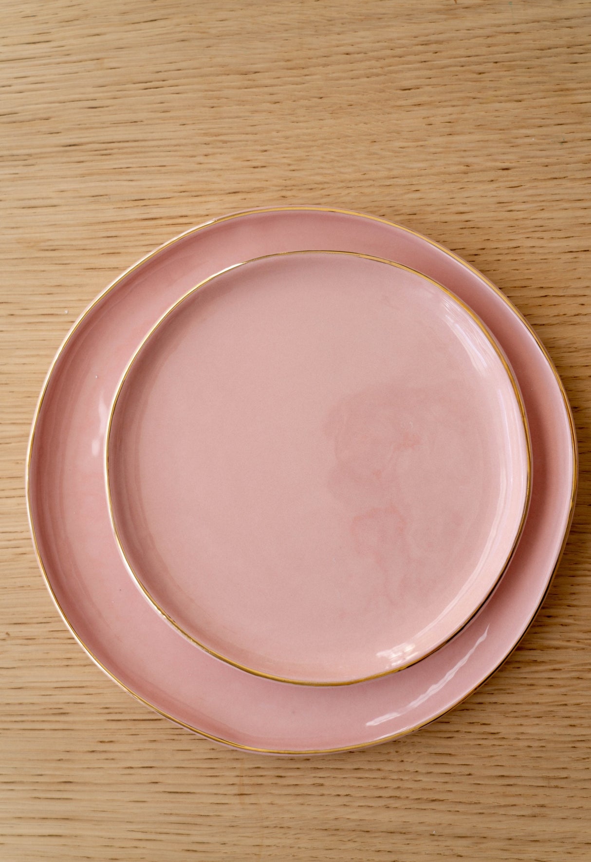 Handmade Porcelain Dinner Plates with Gold Rim. Powder Pink-Parc Decor