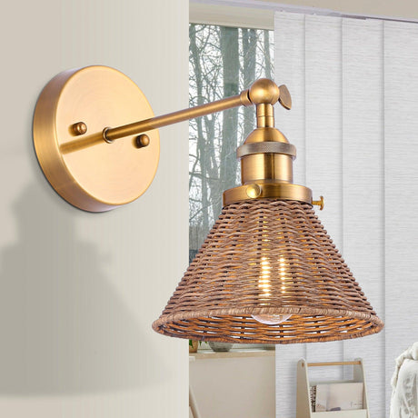 Traditional 1-Light Golden Wall Light-Parc Decor