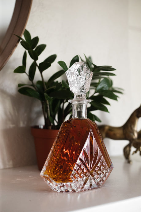 Admiral Crystal Irish Cut Whiskey Decanter-product_type::liquor_decanters-Parc Decor
