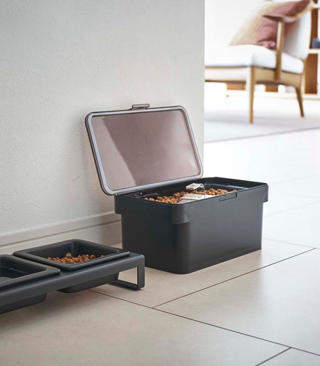 Airtight Pet Food Container - Two Sizes