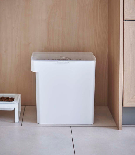 Airtight Pet Food Container - Two Sizes