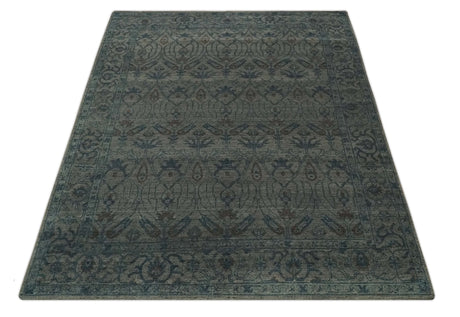 Antique look Gray, Taupe and Gray 8x10 Traditional Design wool Rug