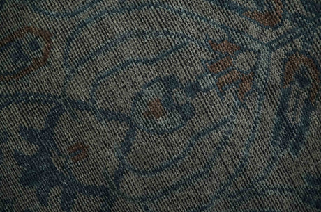 Antique look Gray, Taupe and Gray 8x10 Traditional Design wool Rug
