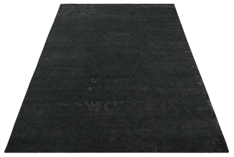 Antique Style Charcoal, Gray and Silver 8x10 Hand knotted wool Area Rug
