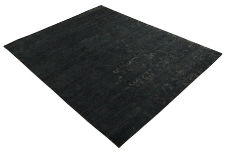 Antique Style Charcoal, Gray and Silver 8x10 Hand knotted wool Area Rug