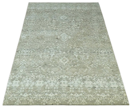 Antique style Ivory and Beige Hand Knotted Traditional Design 5x8 wool Area Rug