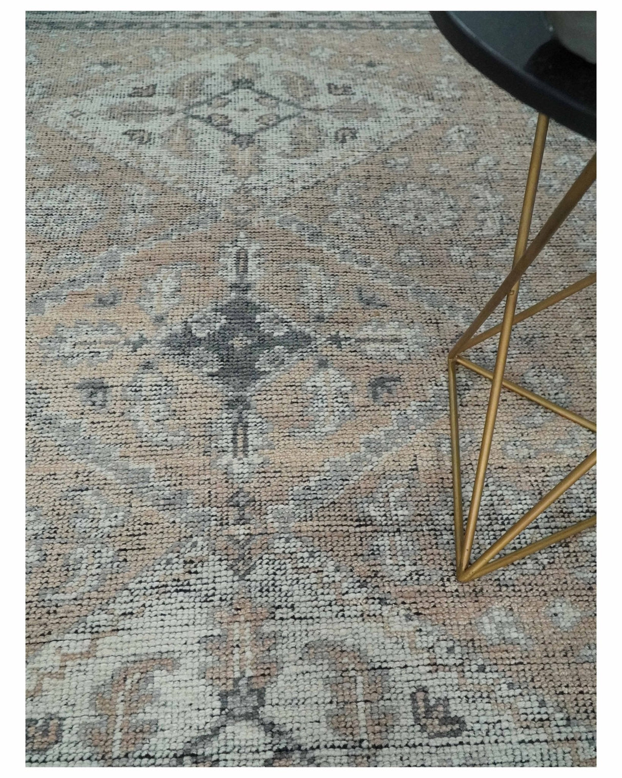 Antique Style Peach, Ivory and Charcoal 8x10 Hand knotted Traditional wool Area Rug