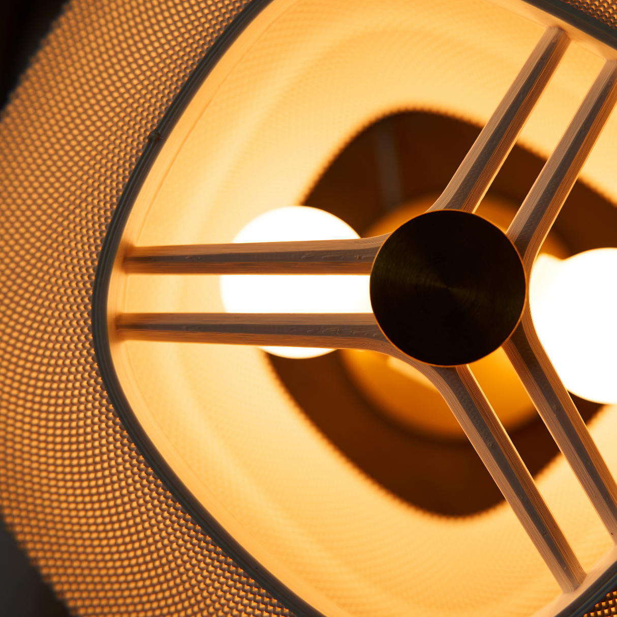 Arcas Lamp-Lamps-Parc Decor