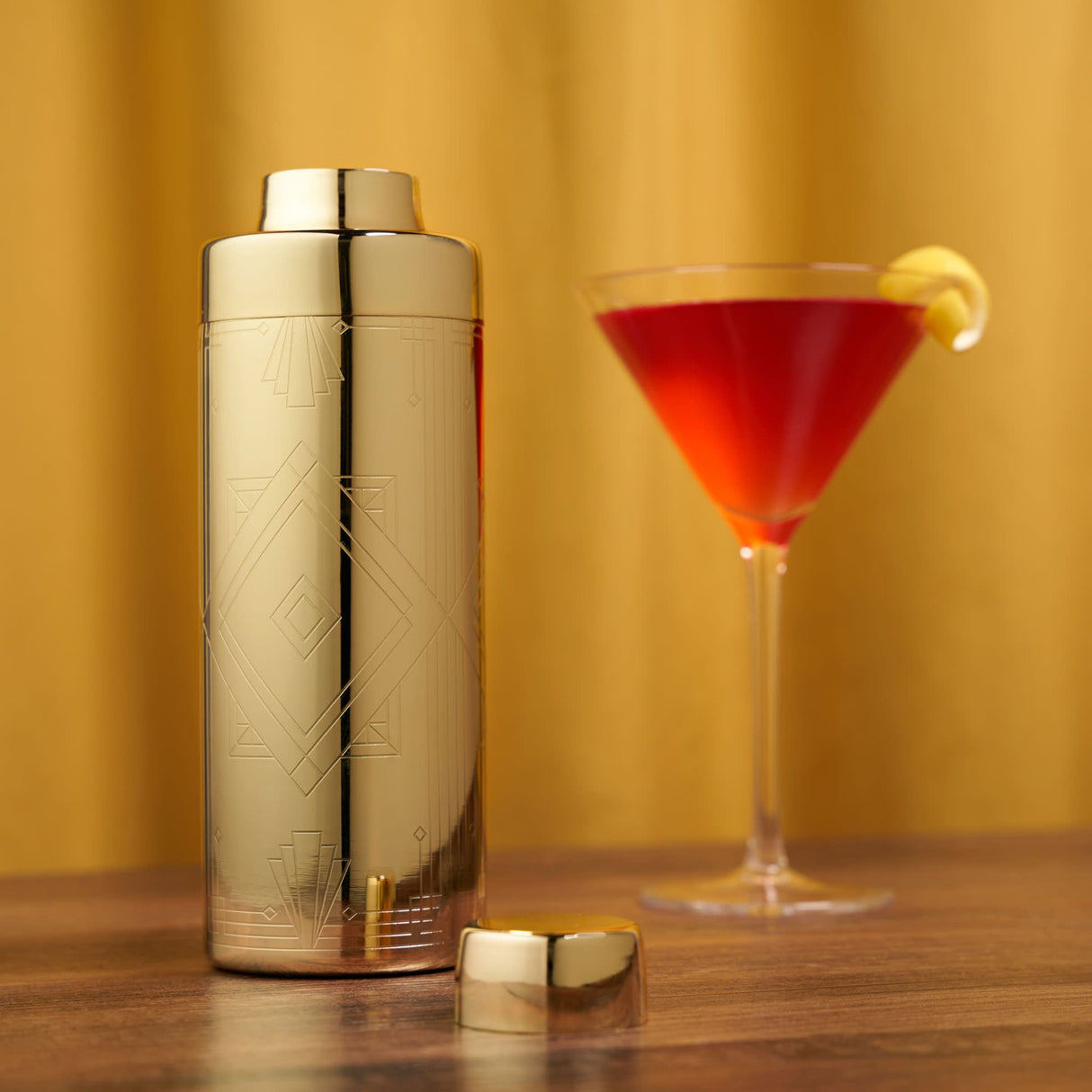 Art Deco Cocktail Shaker in Gold-product_type::shaker-Parc Decor