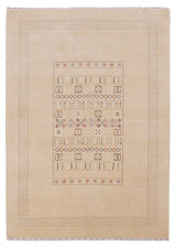 Beige Center Pattern Hand Loomed Wool Area Rug