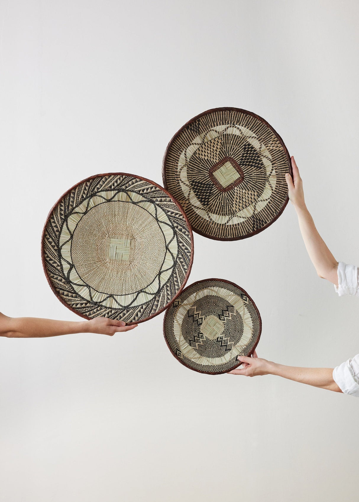 Binga Lace Patterned Basket-Wall Basket-Parc Decor