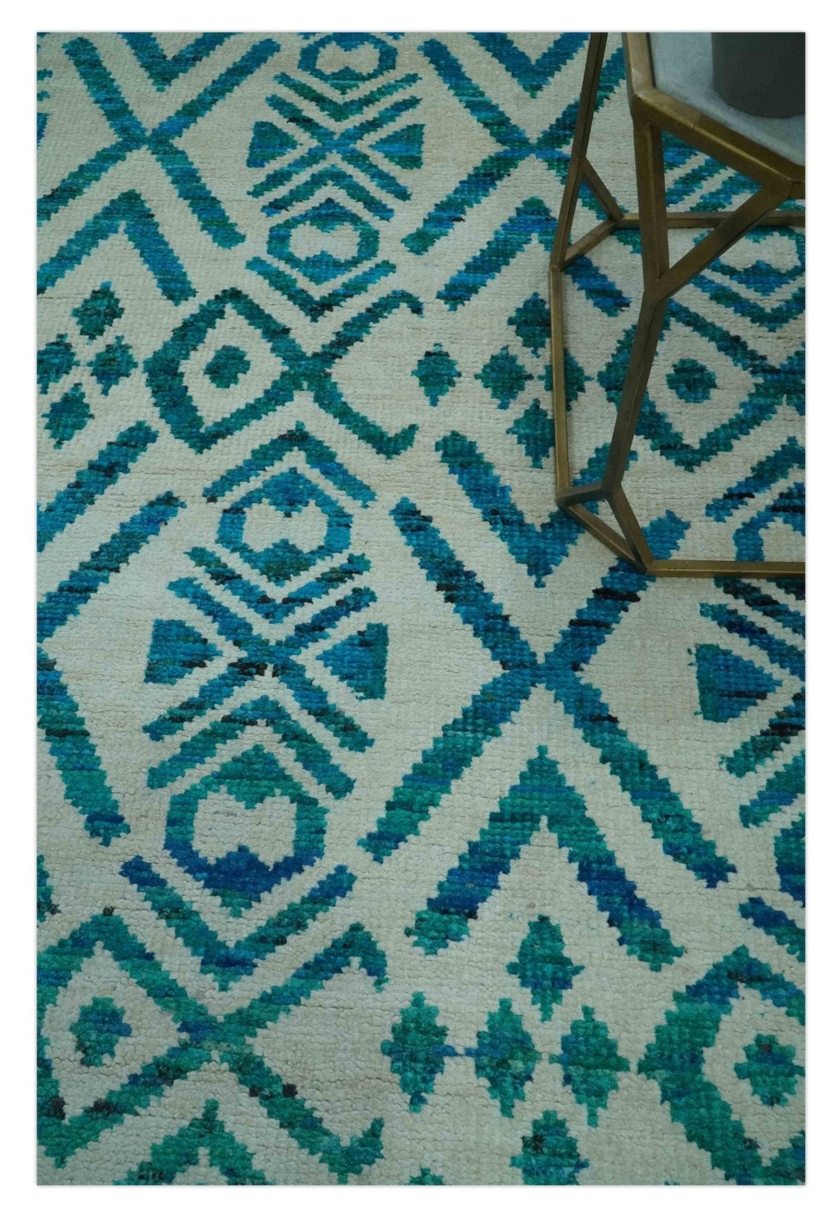Blue and Ivory 5.6x8 Traditional Ikat design Hand Knotted wool area rug