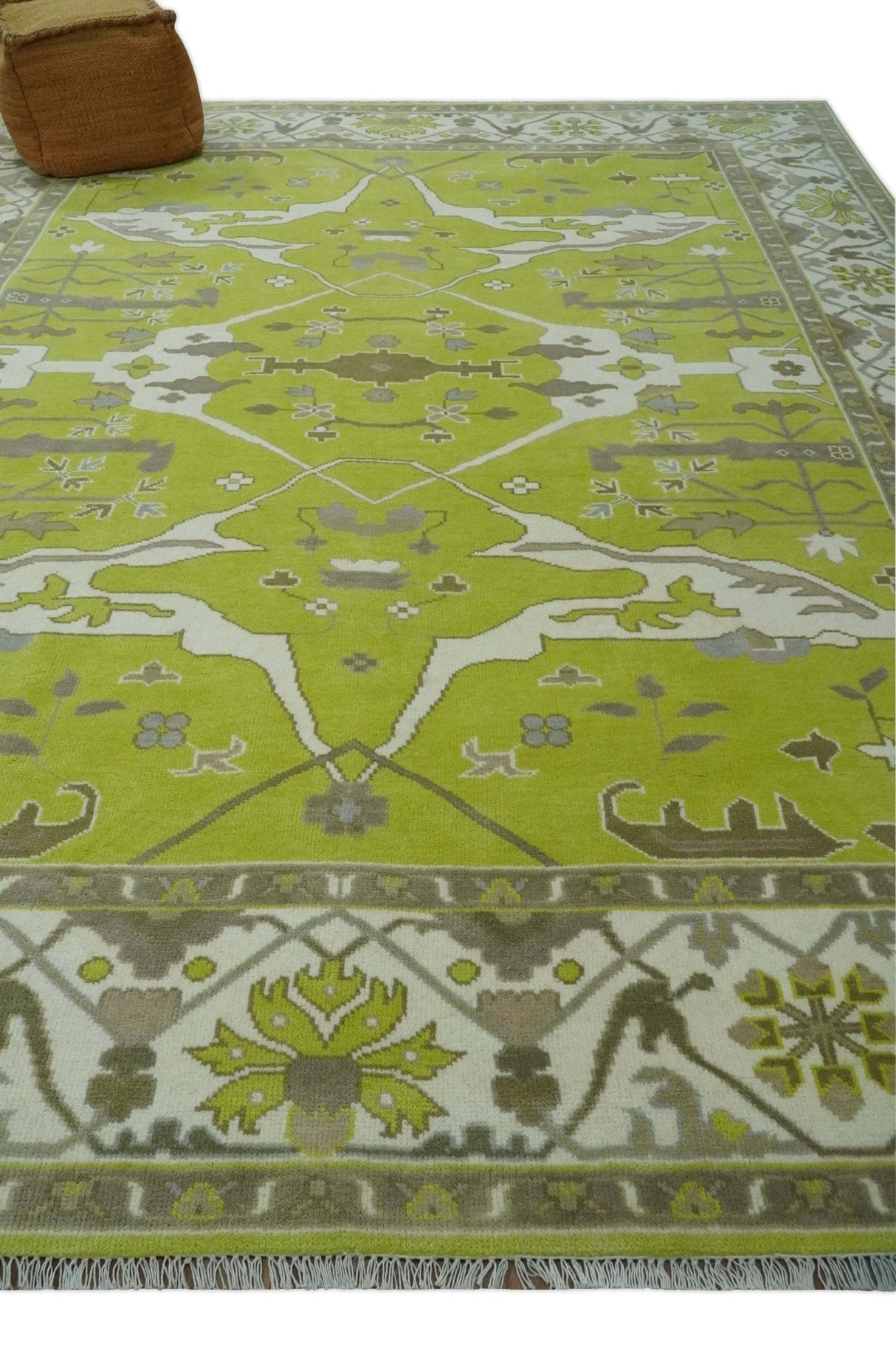 Bright Green and Ivory Hand knotted Oriental Oushak 9x12 wool Area Rug