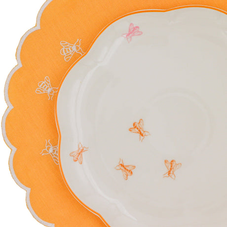 Bumble Voyage Scalloped Ceramic Dinner Plates – Set of 4 (+1 Bonus Plate)