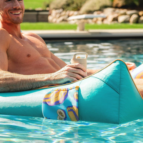 Captain's Float Lounge Chair