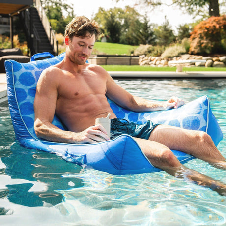 Captain's Float Lounge Chair