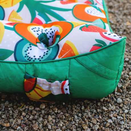 Captain's Float Lounge Chair