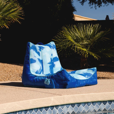 Captain's Float Lounge Chair
