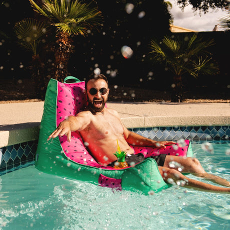 Captain's Float Lounge Chair