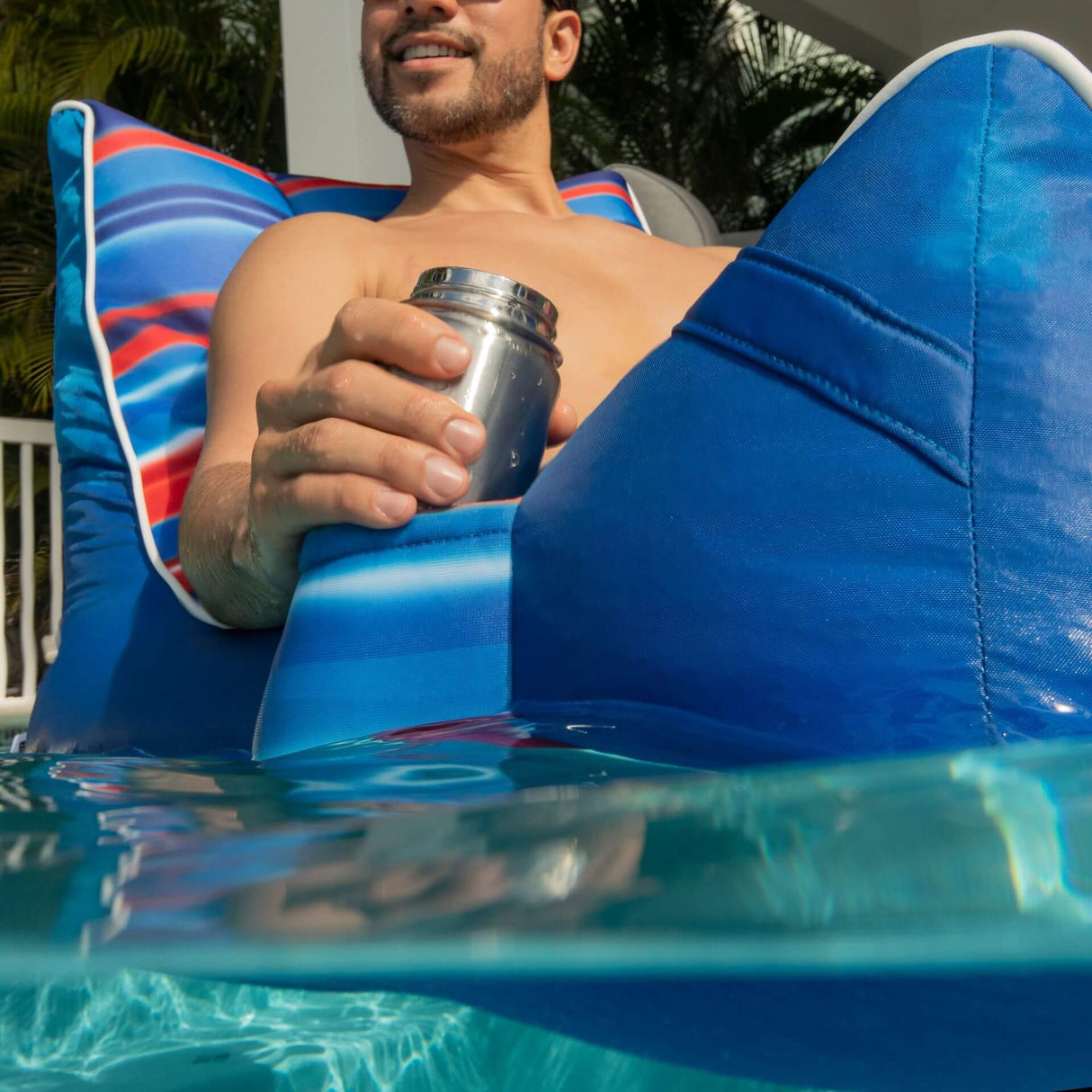 Captain's Float Lounge Chair