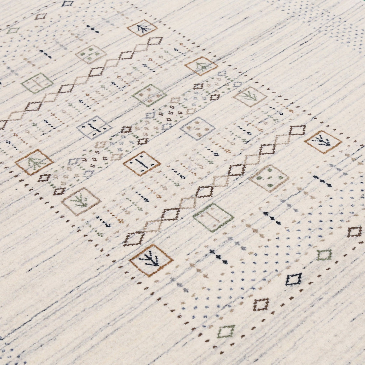 Center Pattern Natural Hand Loomed Wool Area Rug