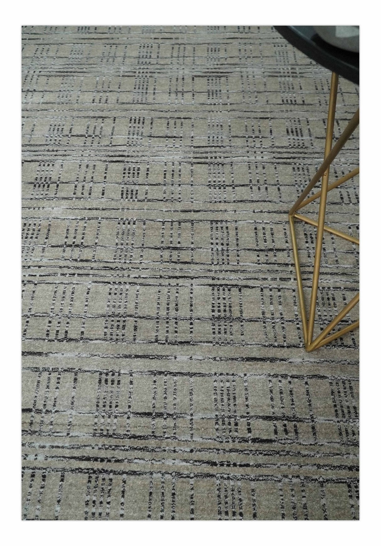 Checkered 8x10 Hand Made Black and Beige Blended Wool Area Rug