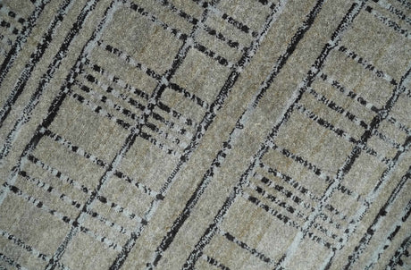Checkered 8x10 Hand Made Black and Beige Blended Wool Area Rug