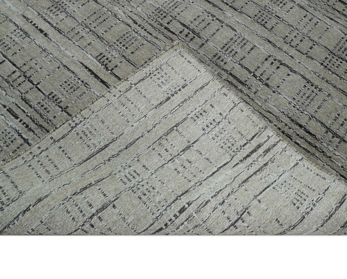 Checkered 8x10 Hand Made Black and Beige Blended Wool Area Rug