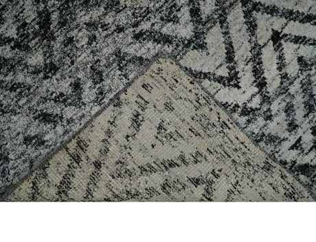 Chevron Silver and Black Shaded 5x8 Bamboo Silk Handwoven Area Rug