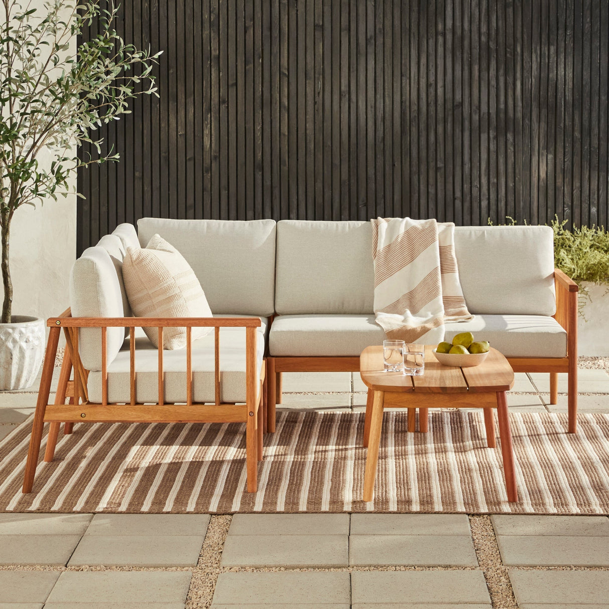 Circa Modern 6-Piece Spindle Solid Wood Outdoor Sectional and Coffee Table-Outdoor-Parc Decor