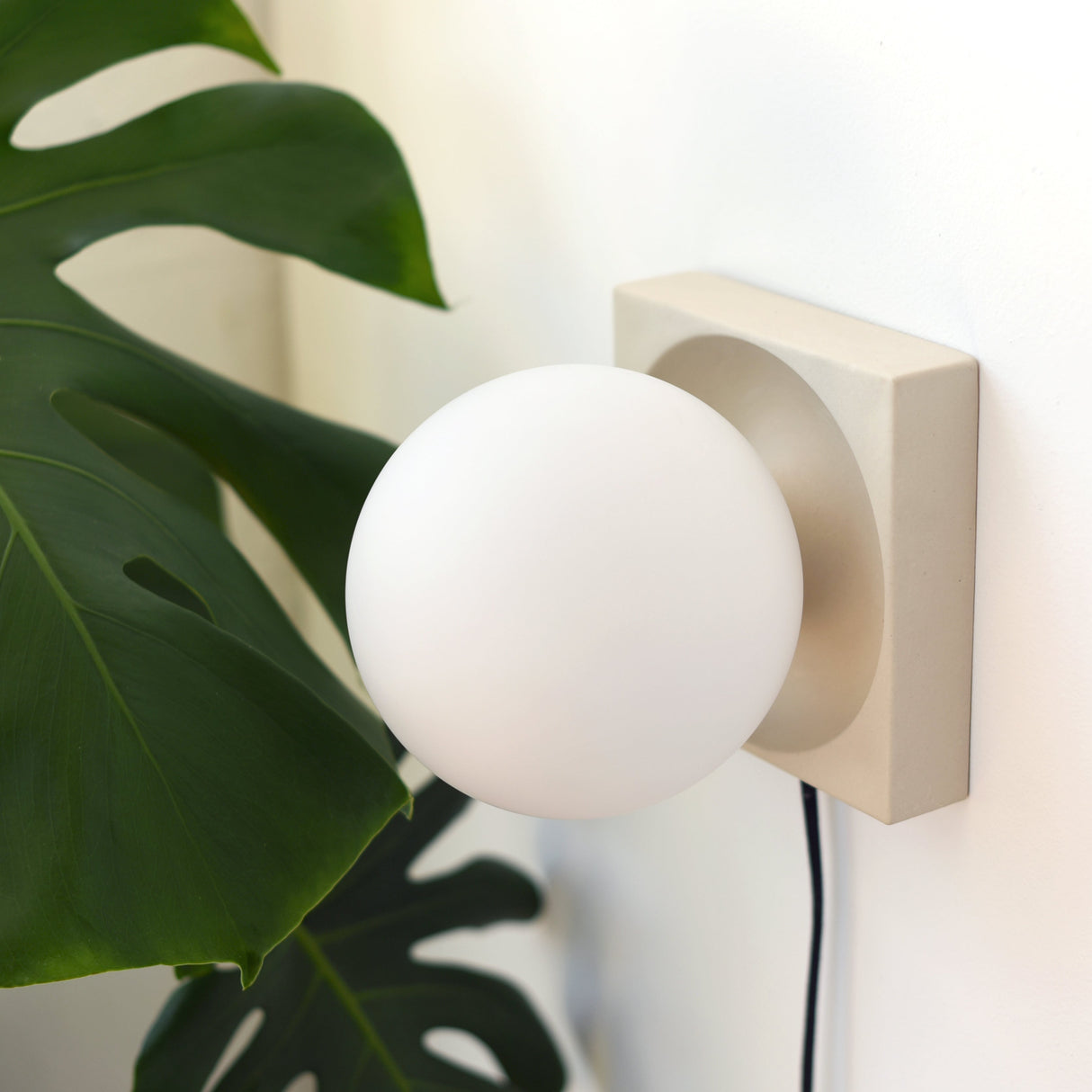 Cubic Table Lamp-Lamps-Parc Decor