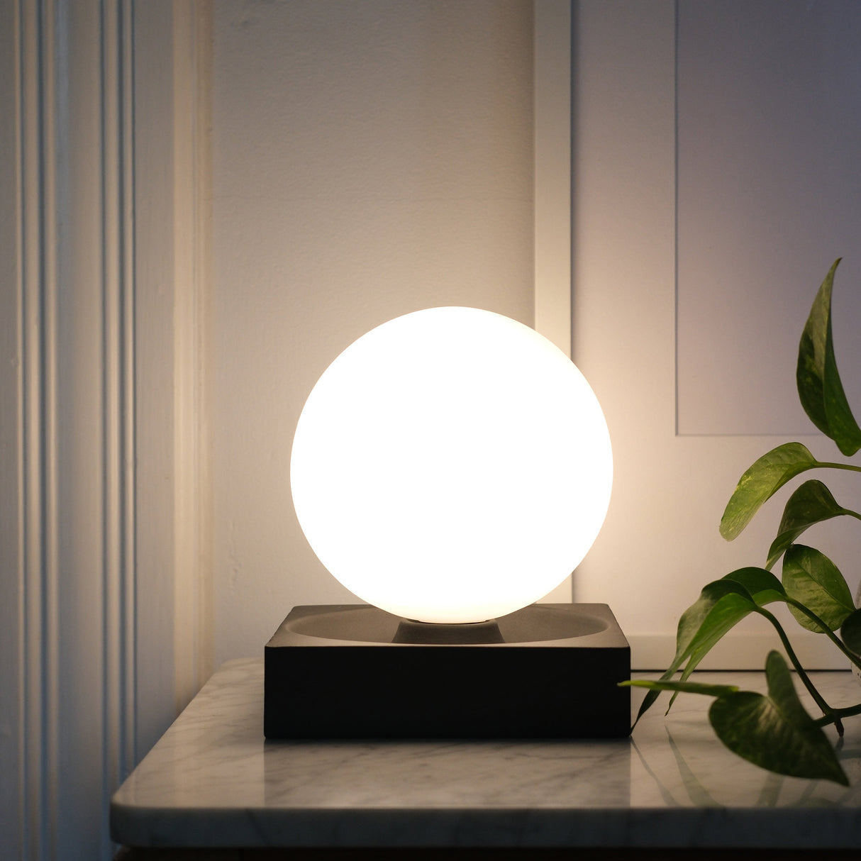 Cubic Table Lamp-Lamps-Parc Decor