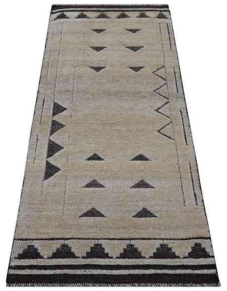 Custom Made Contemporary Design Black And Beige Hand knotted wool Area Rug
