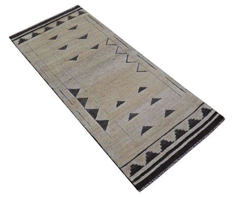 Custom Made Contemporary Design Black And Beige Hand knotted wool Area Rug