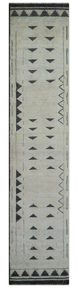 Custom Made Contemporary Design Black And Beige Hand knotted wool Area Rug