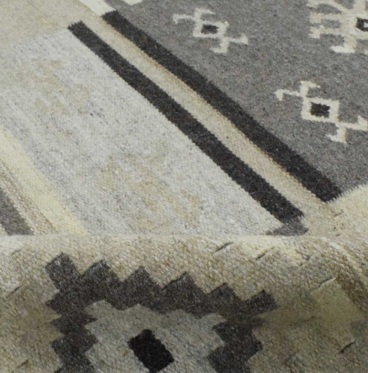 Dhurrie Beige Modern Tribal Pattern Wool Area Rug