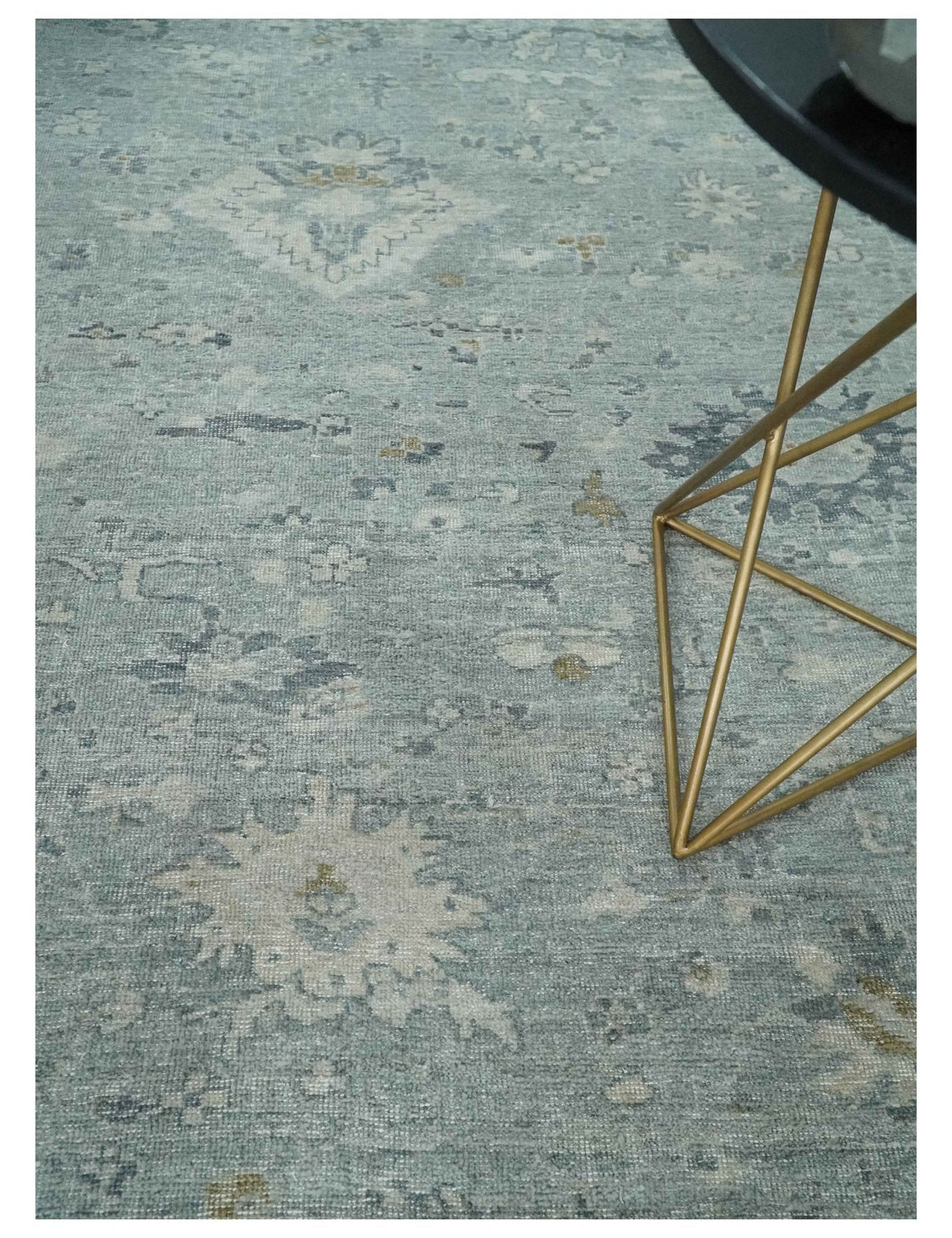 Distressed finished 8x10 Gray and Silver Low Pile wool Rug