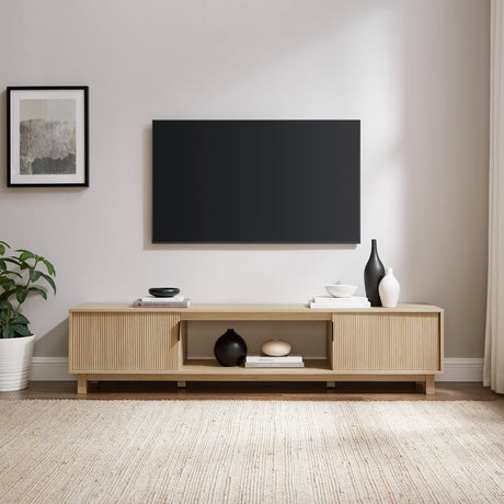Mueble de TV escandinavo con estructura de láminas Reema Arundo