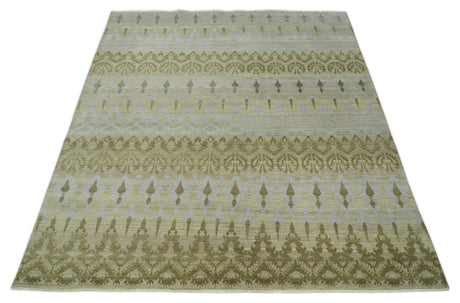 Fine Green 8x10 Hand Knotted Beige, Olive and Silver Traditional Wool Rug
