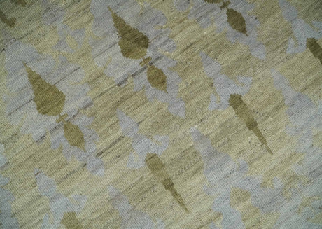 Fine Green 8x10 Hand Knotted Beige, Olive and Silver Traditional Wool Rug