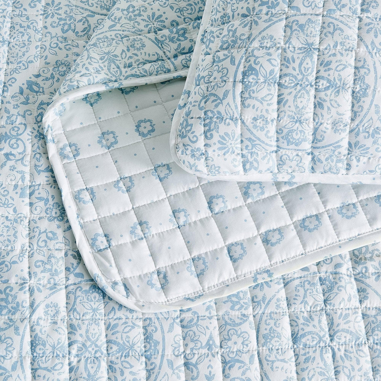 Floral Medallion Printed Microfiber Quilt Set - Kaleigh Collection-Quilts & Comforters-Parc Decor