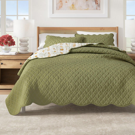 Floral Print & Scallopeded Edge Cotton Quilt Set - Illiana Collection-Quilts & Comforters-Parc Decor