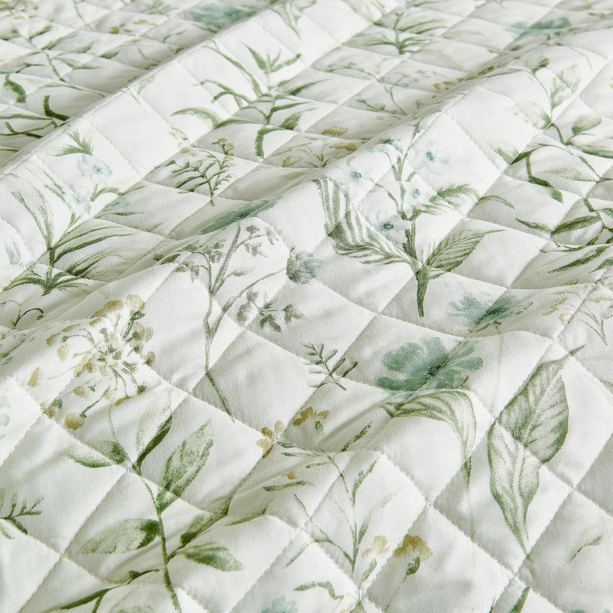 Floral Printed Microfiber Quilt Set - Glyndora Collection-Quilts & Comforters-Parc Decor