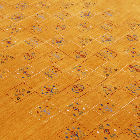 Gold Center Pattern Hand Loomed Wool Area Rug