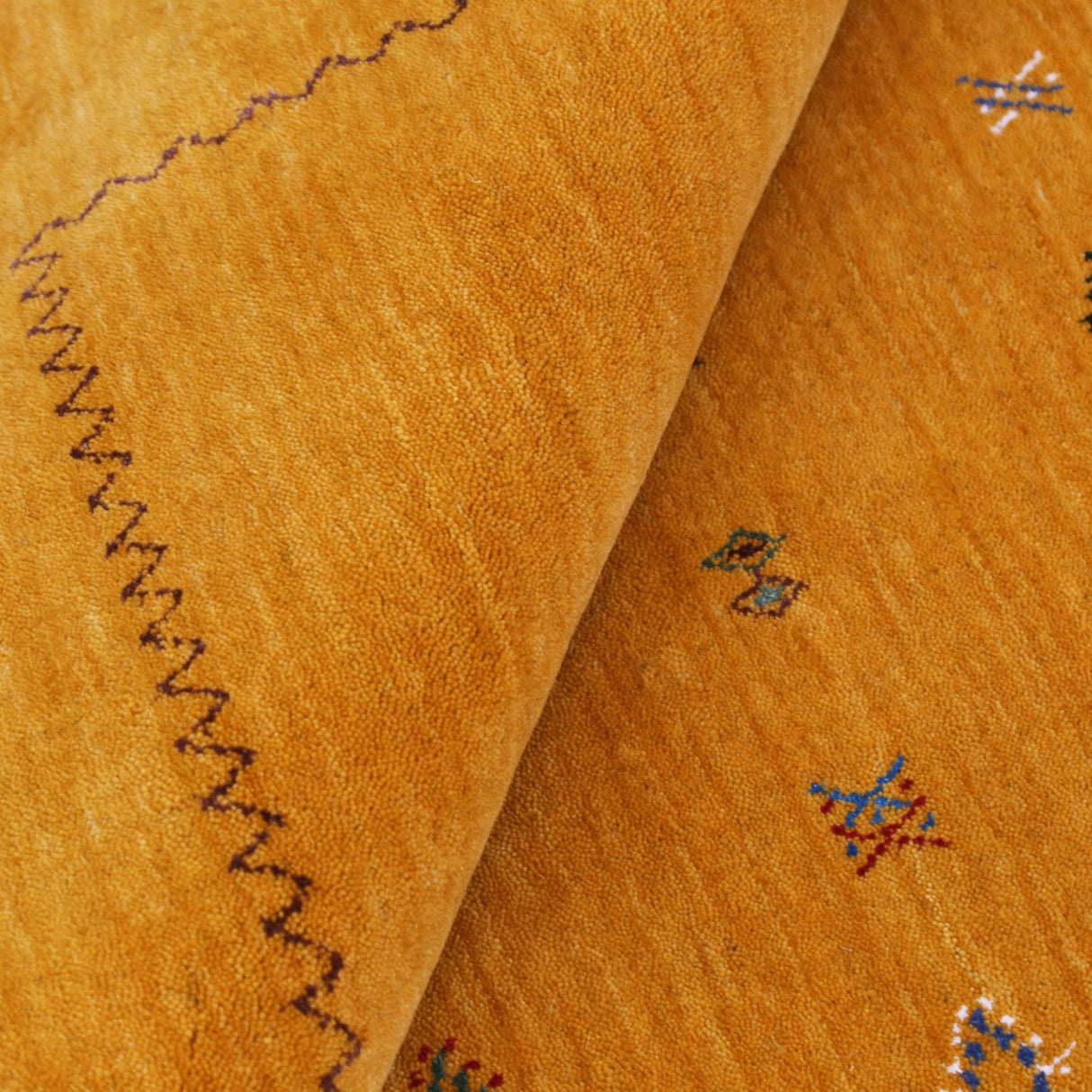 Gold Tribal Center Medallion Hand Loomed Wool Area Rug