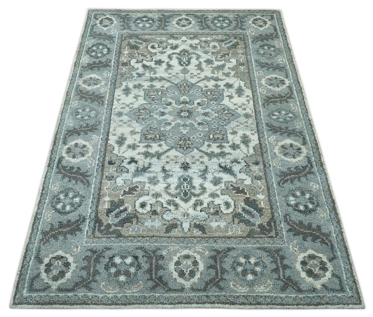Gray and Ivory Traditional Heriz Hand Knotted 5x8 wool area rug